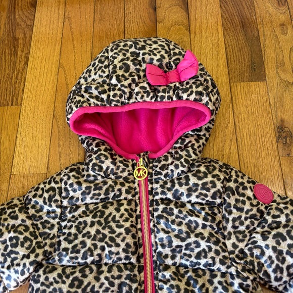 MICHAEL KORS BABY LEOPARD PRINT ZIP UP SNOWSUIT OUTFIT SIZE 0/6 MONTHS - Picture 3 of 6